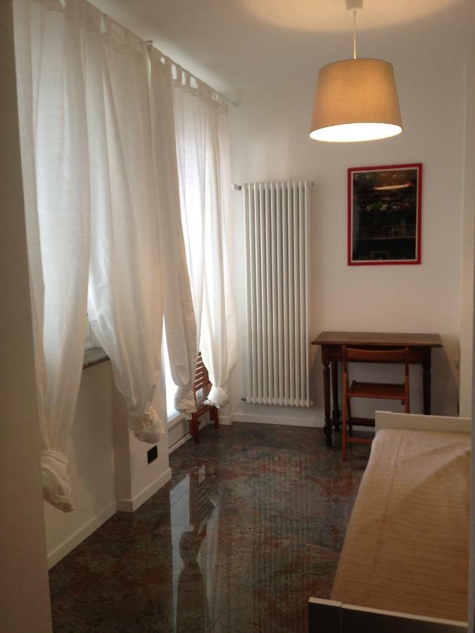 Apartamento Un Nido Nel Centro Storico Con Garage Aosta Exterior foto